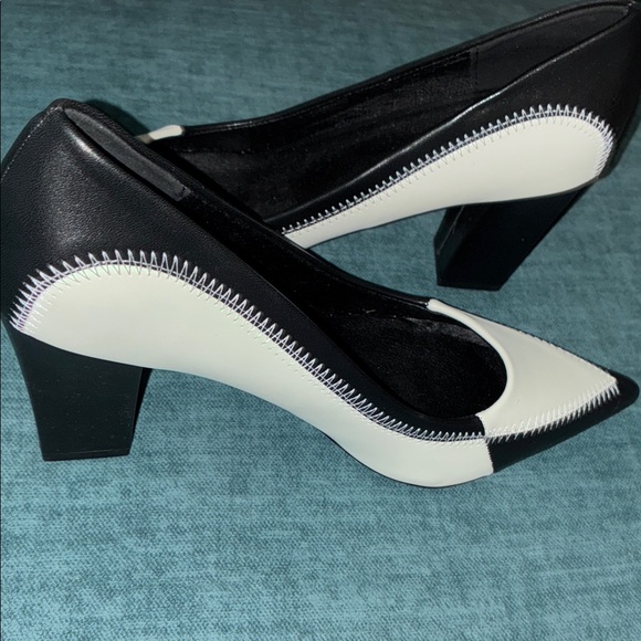 Shoes - Elegant Black and White Women's Heels EU Sz 39 US Sz 8 nwot